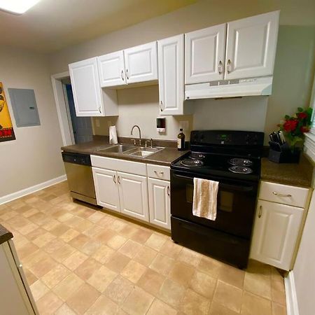 Charming Condo Near Downtown, Ncsu And Pnc Arena ราลลี ภายนอก รูปภาพ