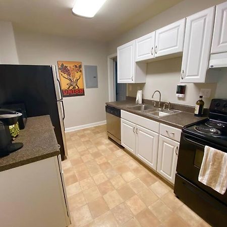 Charming Condo Near Downtown, Ncsu And Pnc Arena ราลลี ภายนอก รูปภาพ
