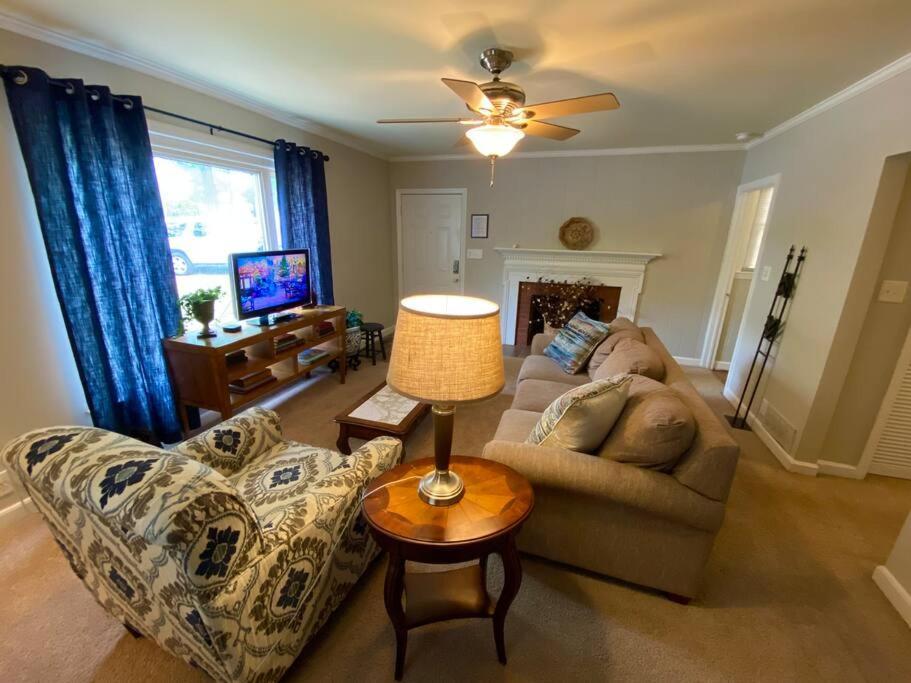 Charming Condo Near Downtown, Ncsu And Pnc Arena ราลลี ภายนอก รูปภาพ