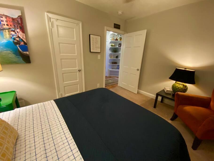 Charming Condo Near Downtown, Ncsu And Pnc Arena ราลลี ภายนอก รูปภาพ